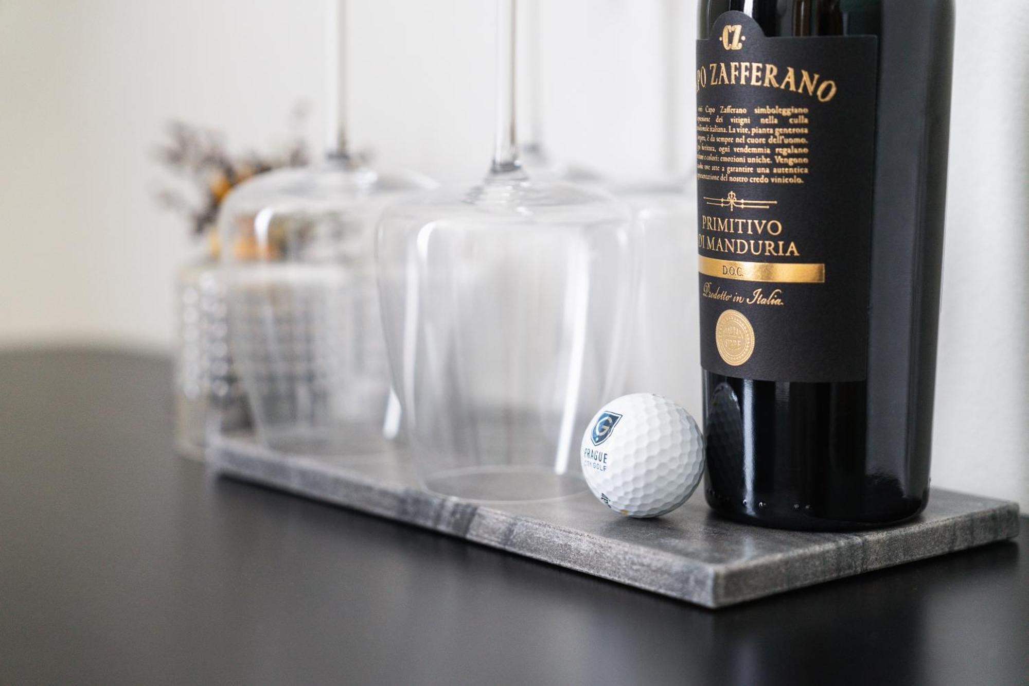 Prague City Golf Apartments エクステリア 写真